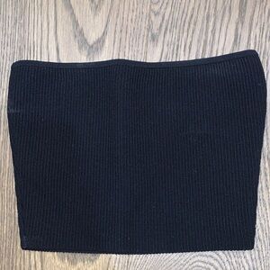 Classic Black Ribbed strapless top - aritzia